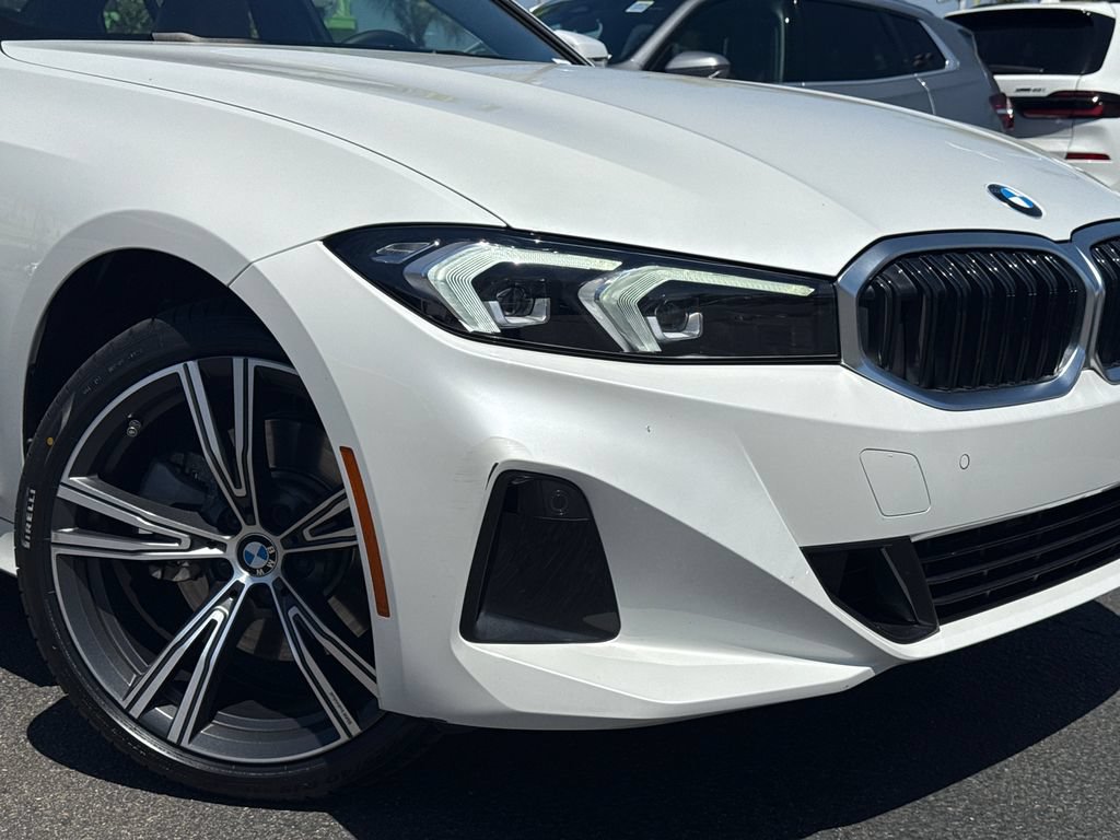 Used 2023 BMW 330i Sedan w/ Convenience Package RWD image 6