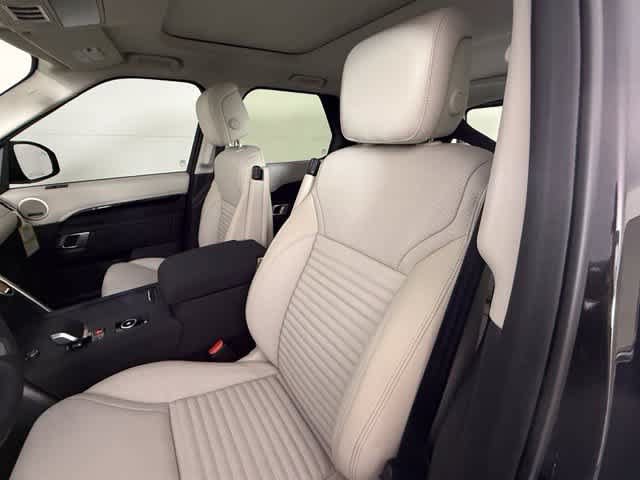 New 2026 Land Rover Discovery S AWD/4WD image 6