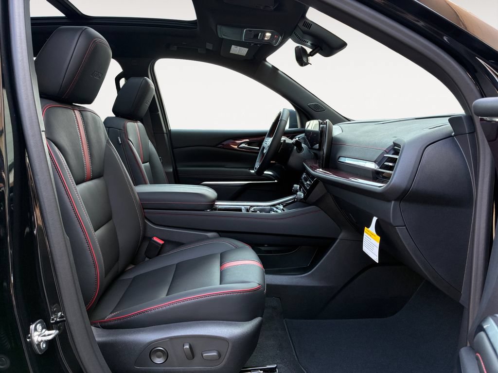 New 2027 Chevrolet Traverse RS FWD image 15
