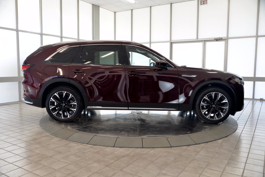 Certified 2024 MAZDA CX-90 Plug-In Hybrid w/ Premium Pkg AWD/4WD image 9
