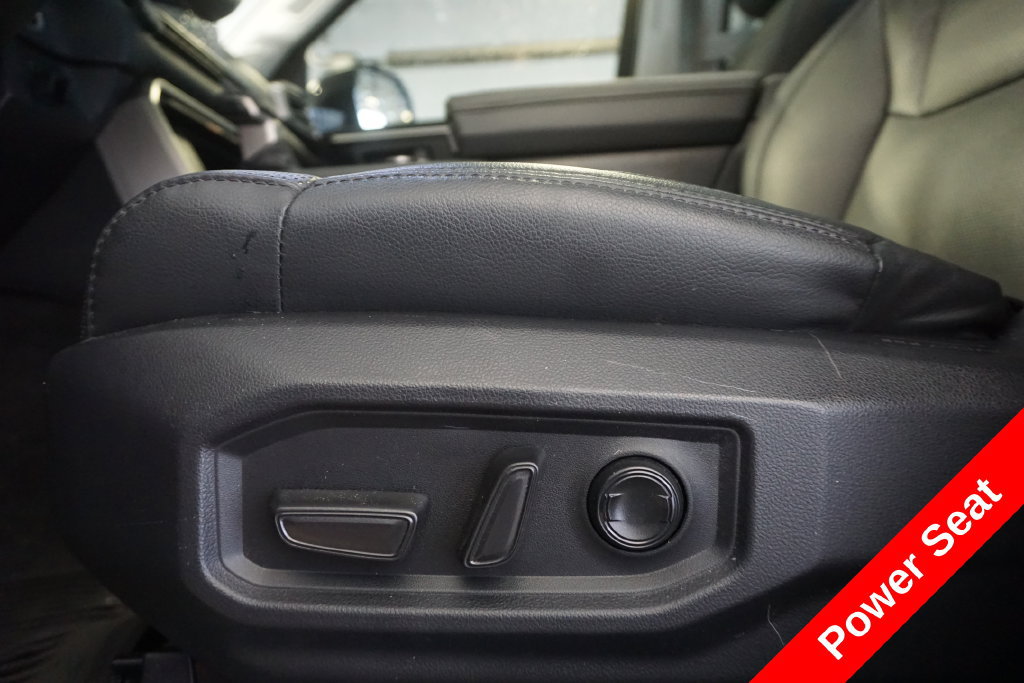 Used 2024 Toyota Tundra Limited AWD/4WD image 7
