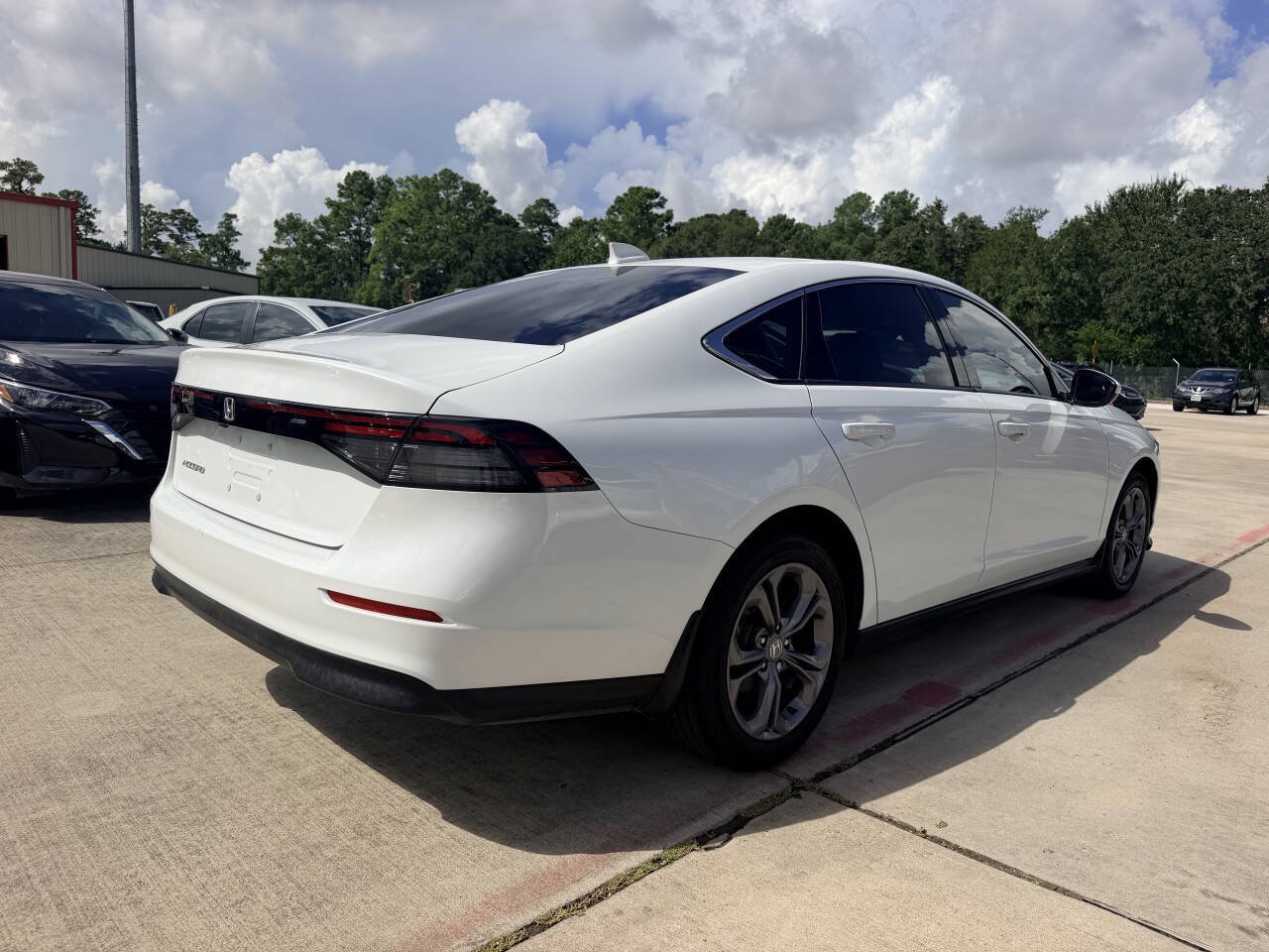 Used 2024 Honda Accord EX image 7