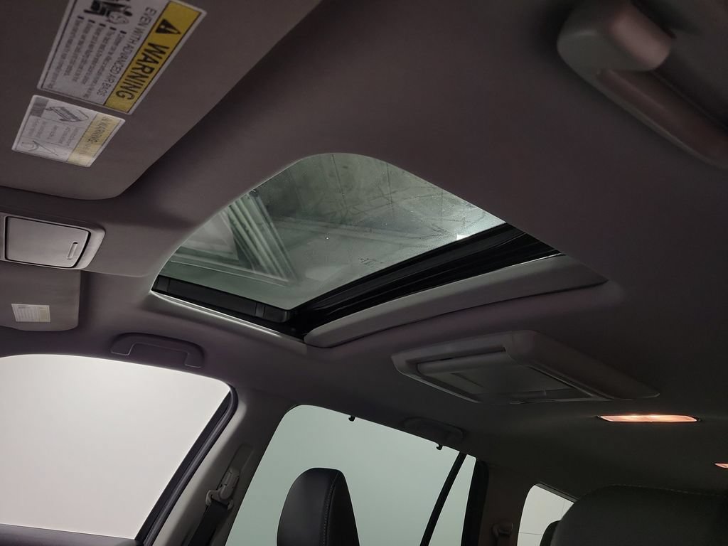 Used 2018 Honda Pilot Touring image 14