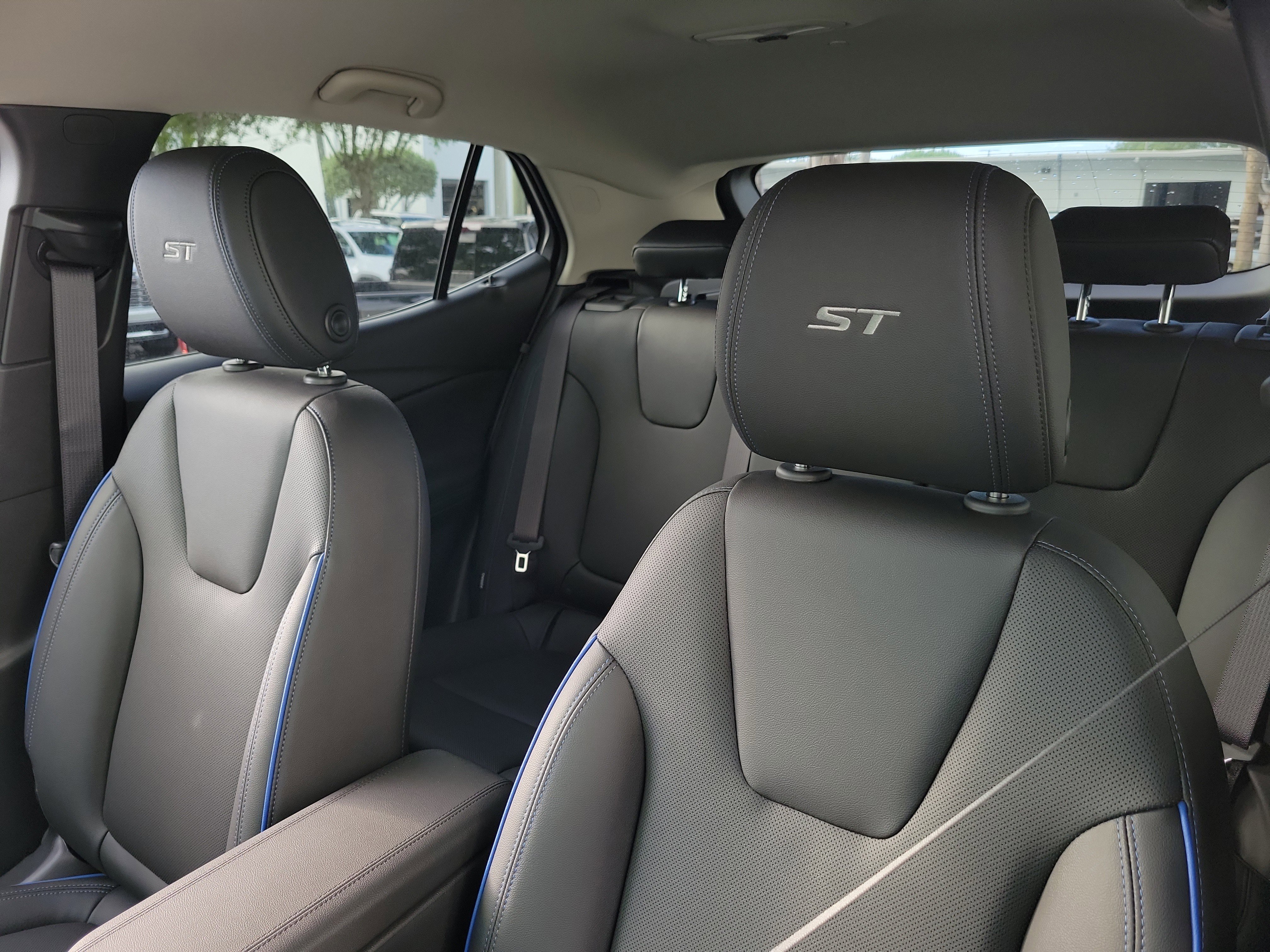 New 2026 Buick Encore GX Sport Touring image 21