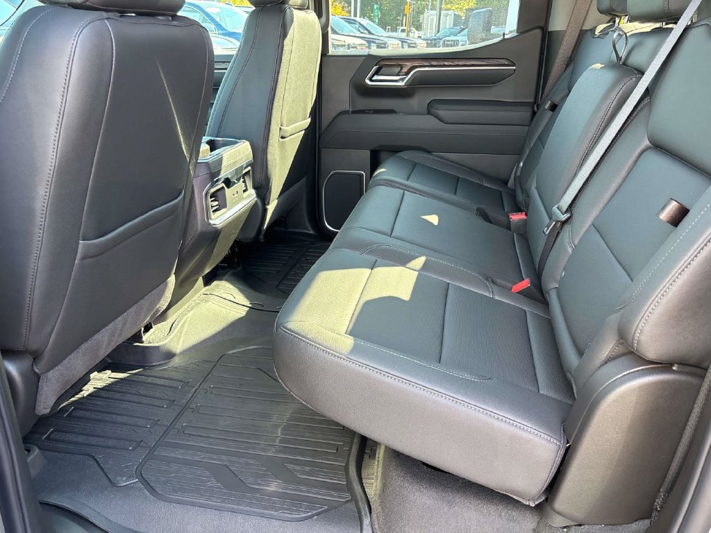 New 2026 GMC Sierra 1500 SLT w/ SLT Convenience Package AWD/4WD image 7