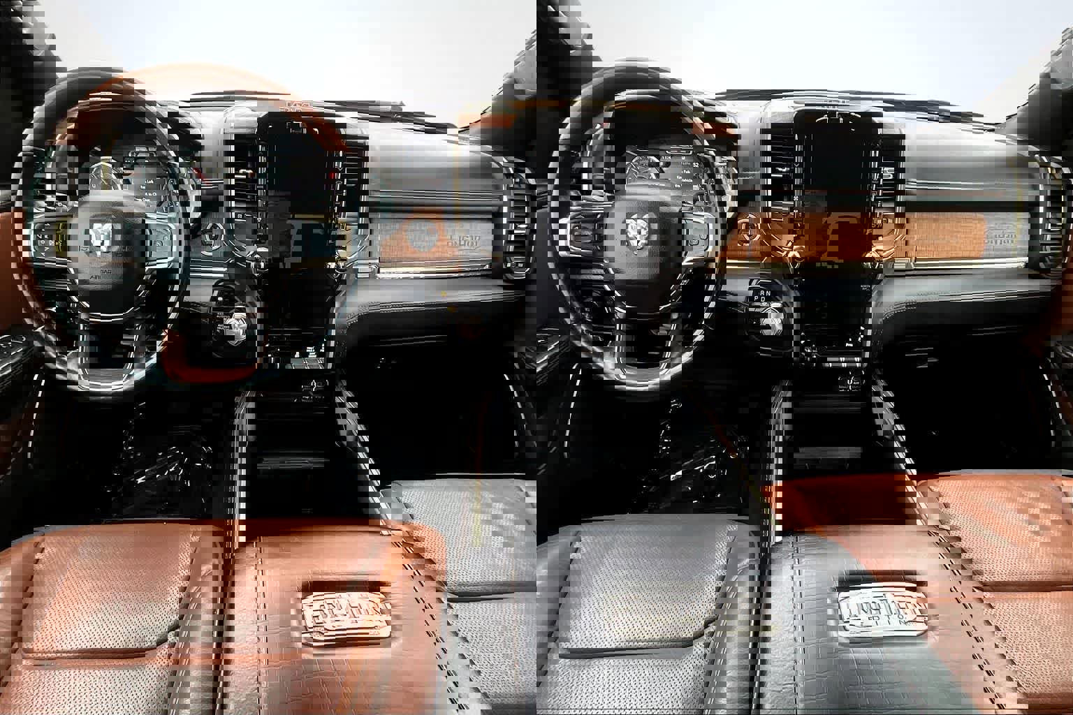 Used 2022 RAM 1500 Limited w/ Body-Colour Bumper Group image 10