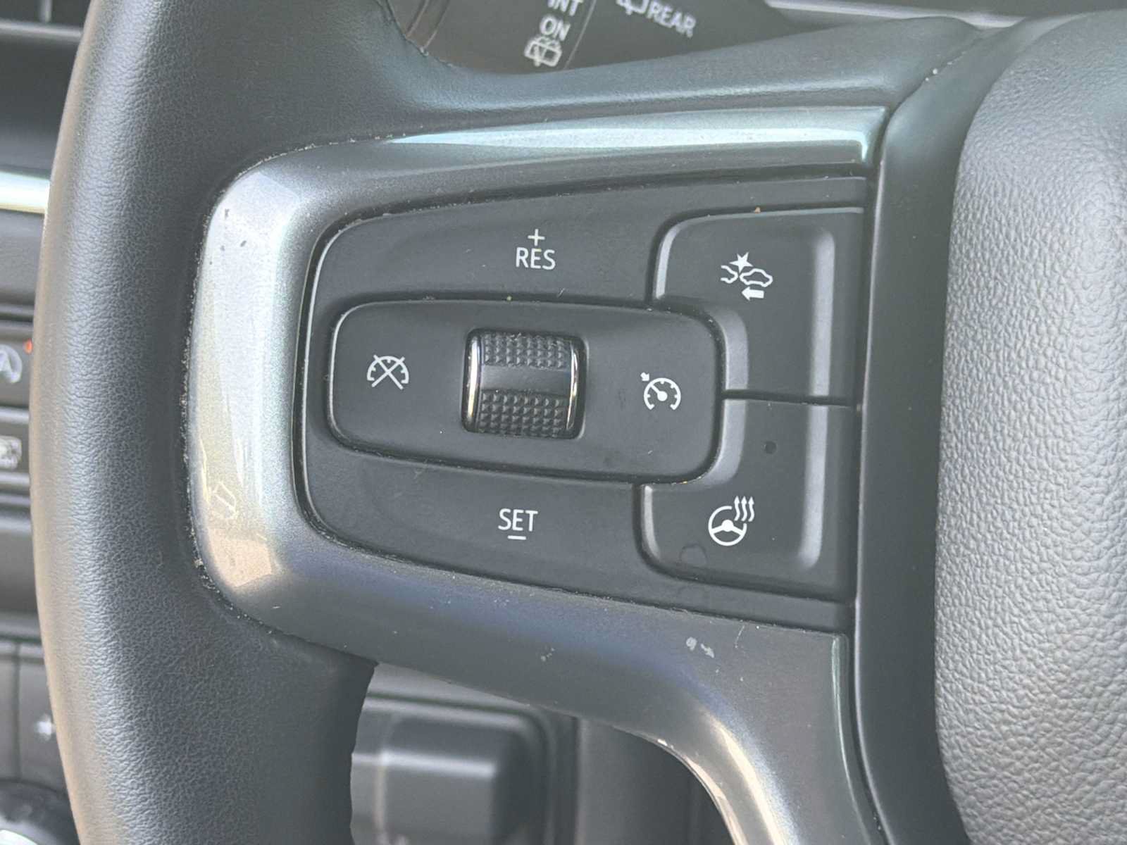 Used 2023 Chevrolet Tahoe Z71 w/ Z71 Off-Road Package AWD/4WD image 15