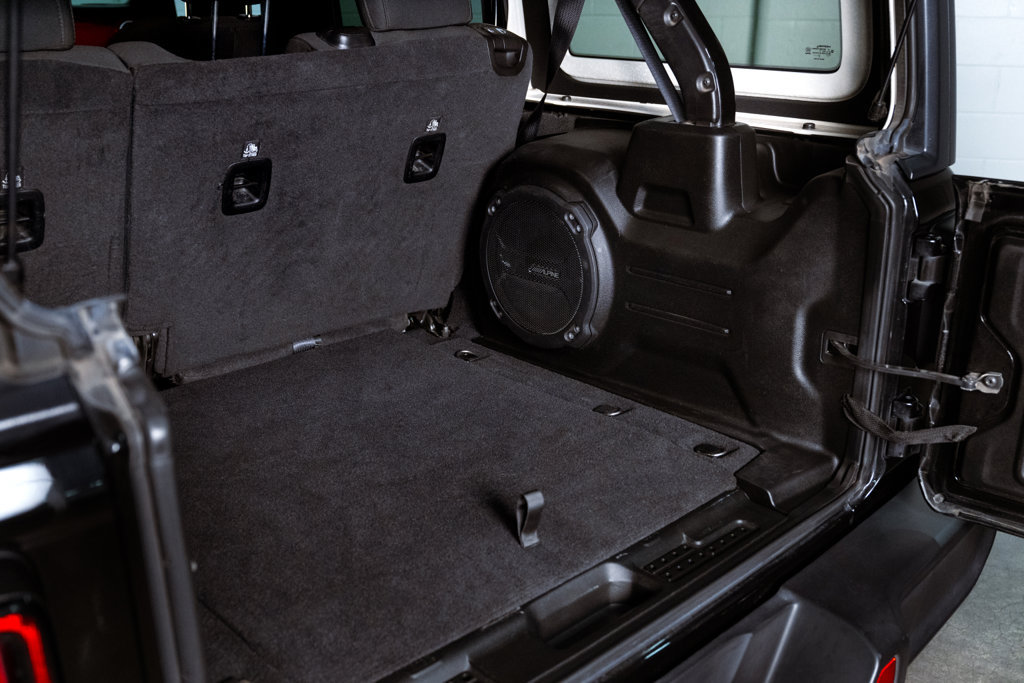 Used 2021 Jeep Wrangler Unlimited Rubicon AWD/4WD image 39