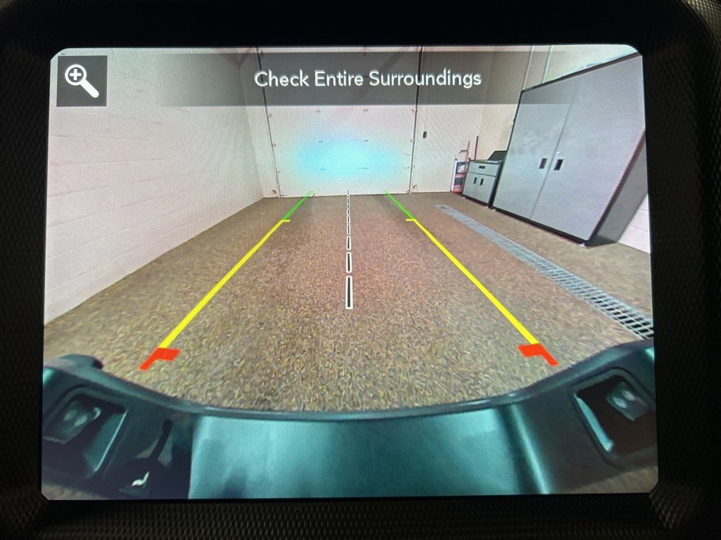 Used 2023 Jeep Gladiator Willys image 18