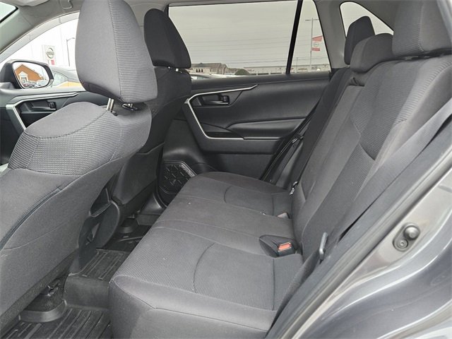 Used 2019 Toyota RAV4 LE image 6