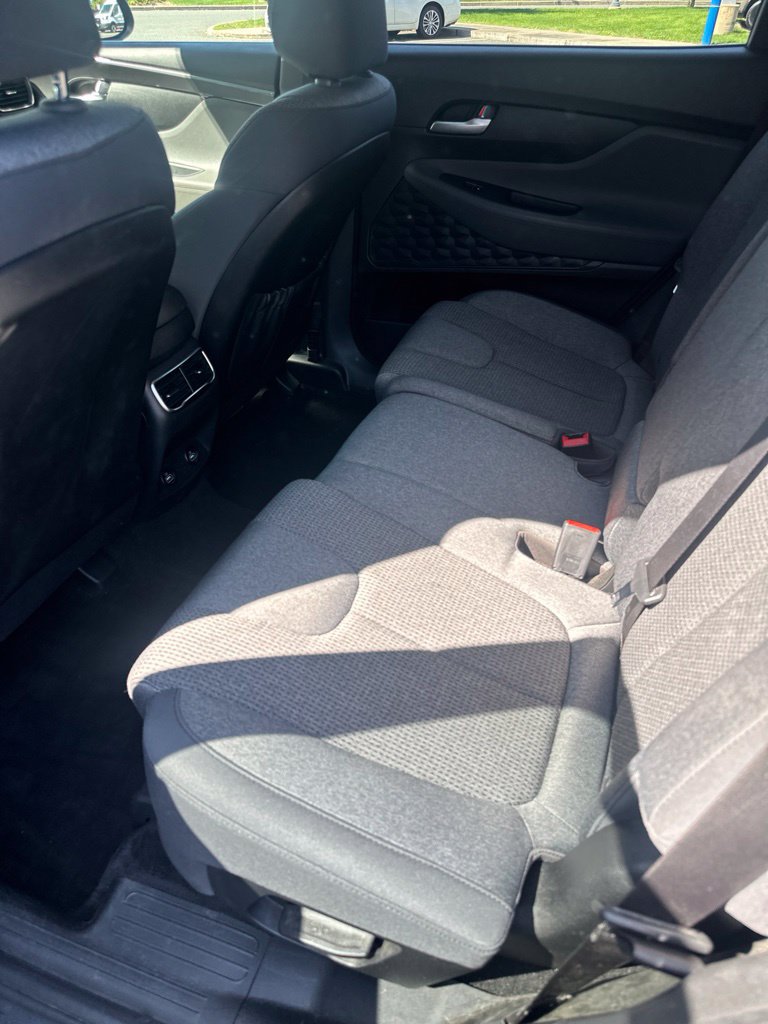 Used 2023 Hyundai Santa Fe SE w/ Cargo Package AWD/4WD image 6