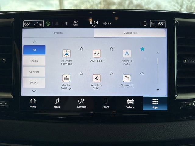 Used 2025 Chrysler Pacifica Select image 20