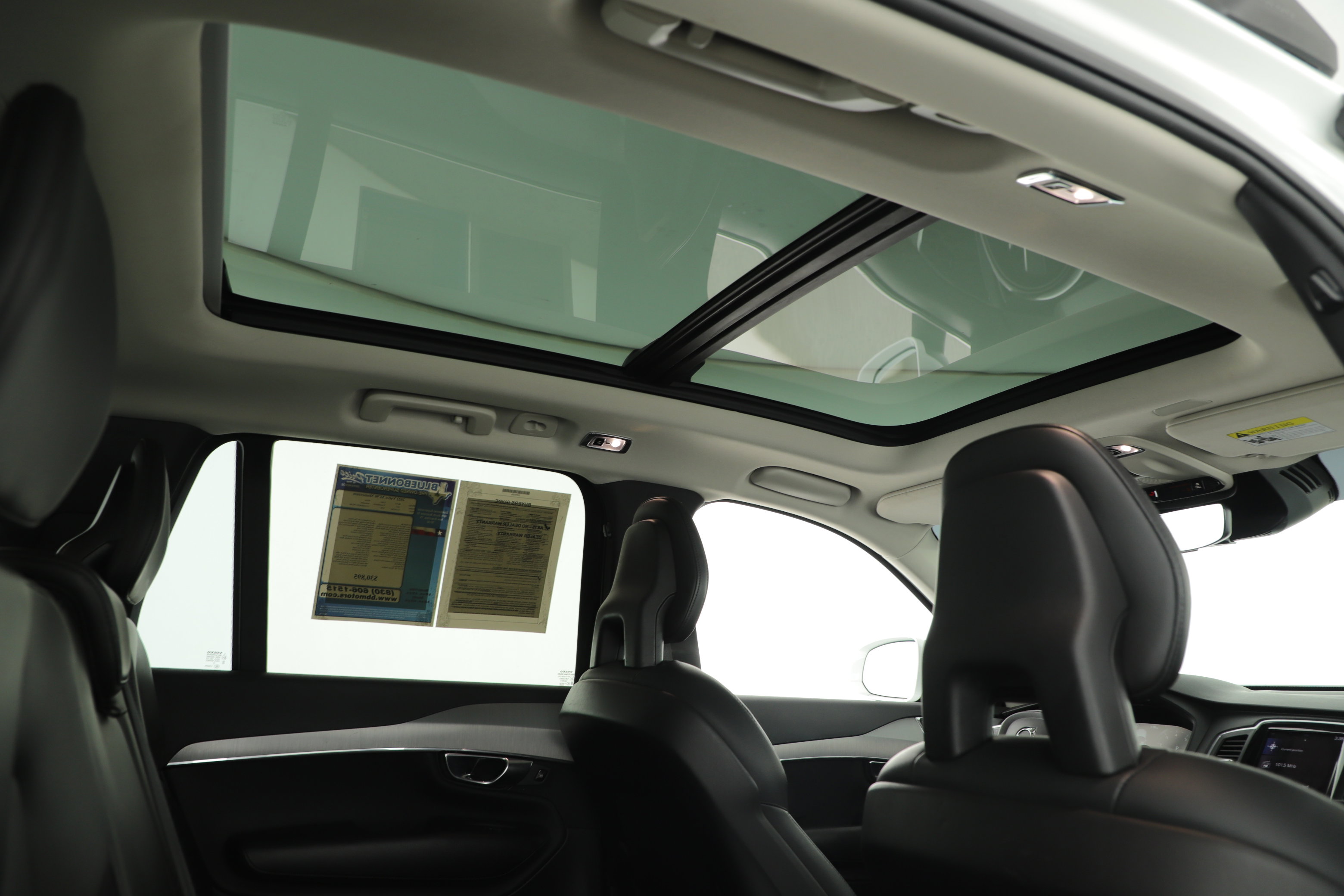 Used 2022 Volvo XC90 T5 Momentum w/ Climate Package image 17