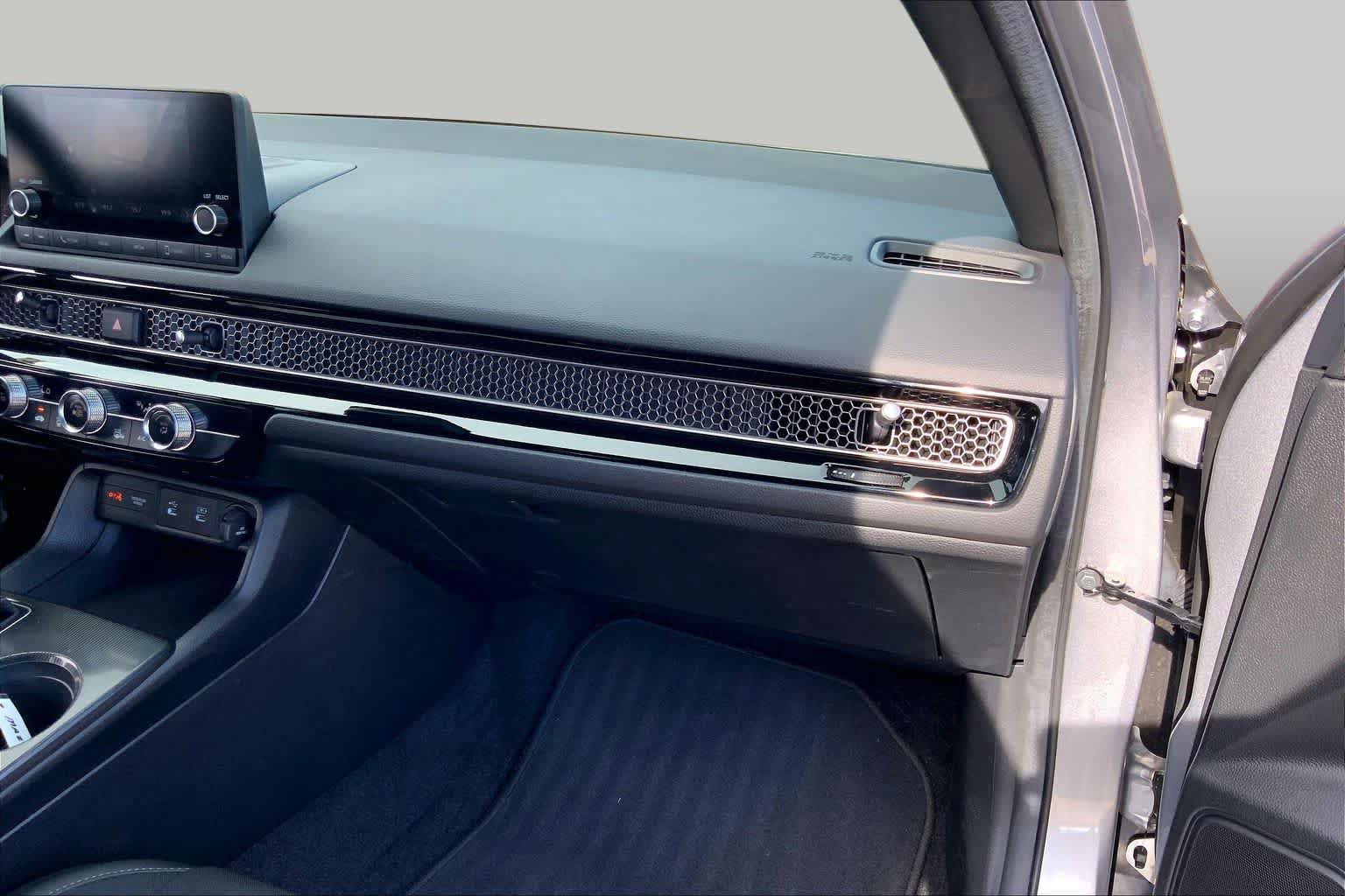 Used 2025 Honda Civic Sport image 19