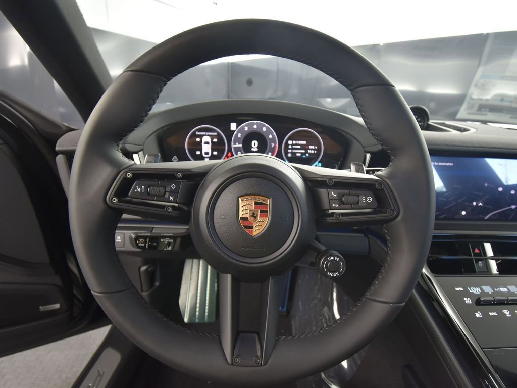 New 2025 Porsche Panamera 4 image 19