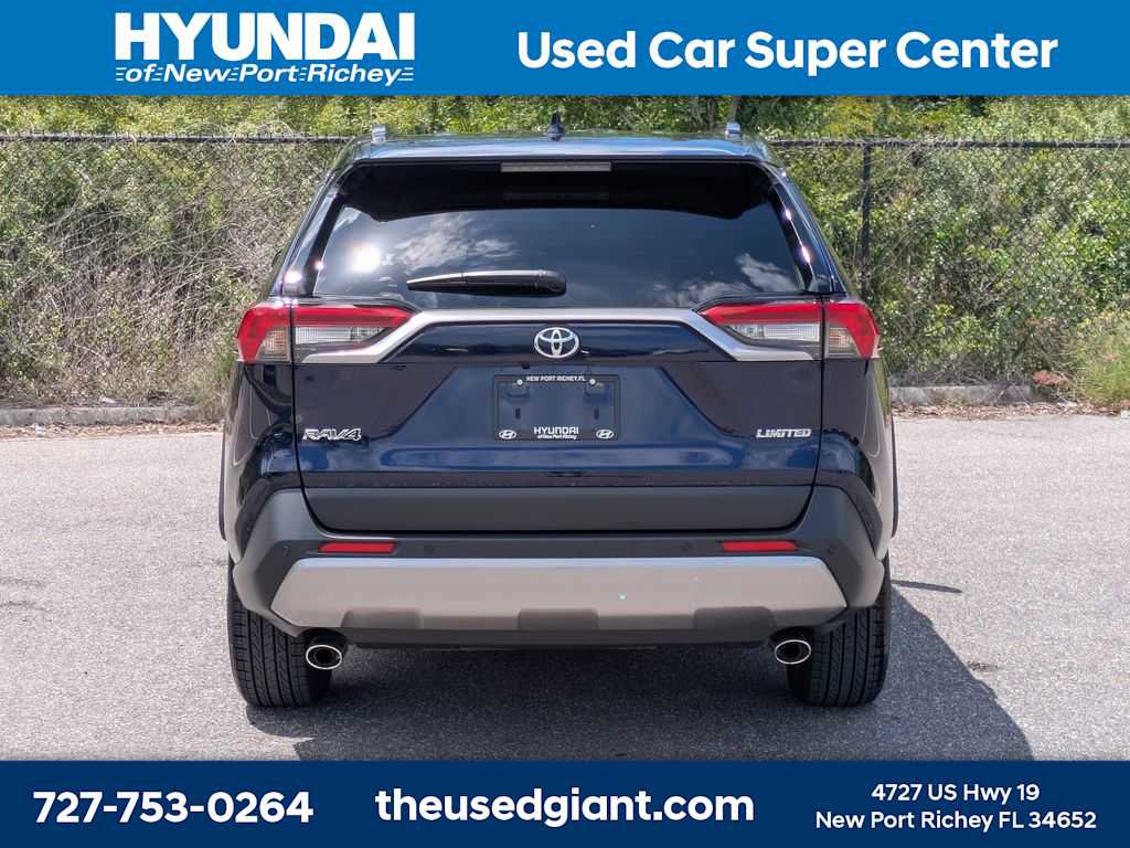 Used 2025 Toyota RAV4 Limited w/ Advanced Technology Package image 4