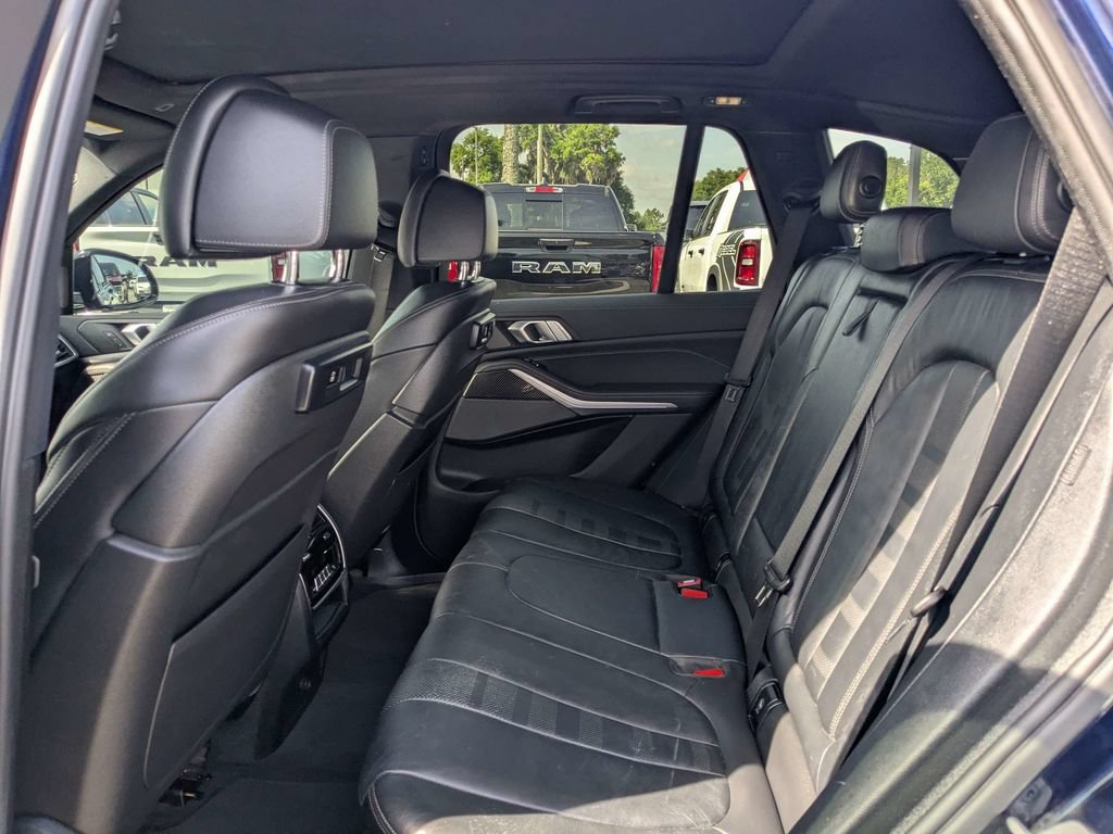 Used 2021 BMW X5 M50i AWD/4WD image 14