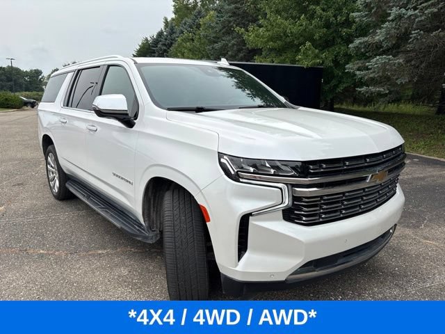 Used 2023 Chevrolet Suburban Premier AWD/4WD image 2