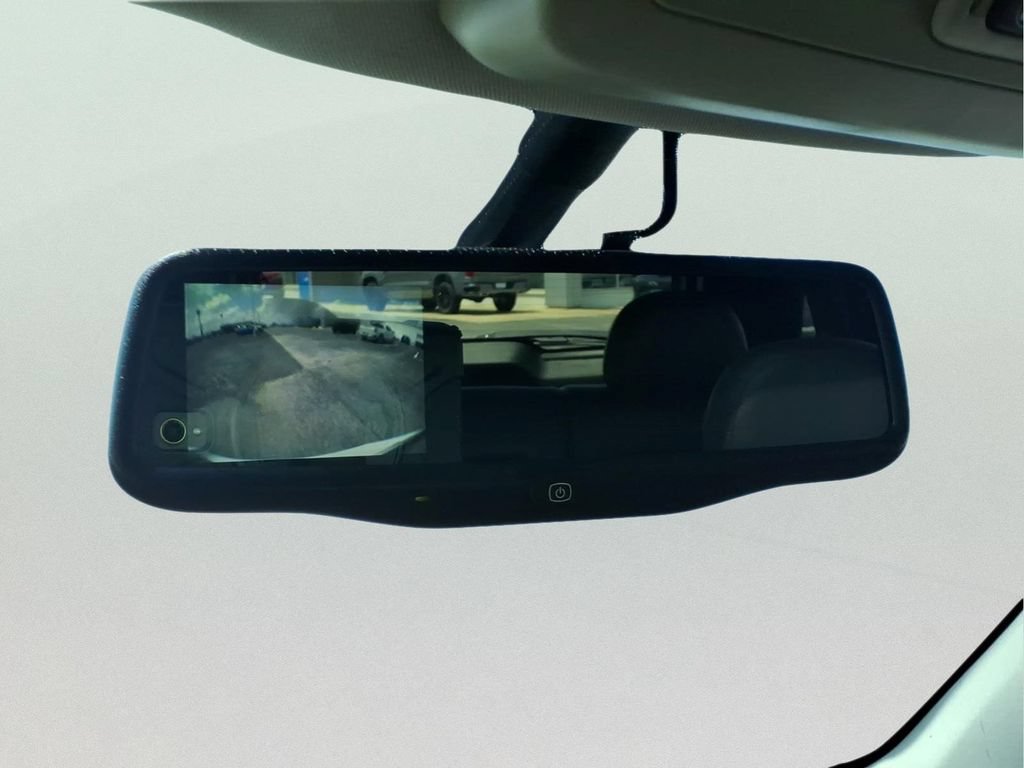 Used 2013 Chevrolet Captiva Sport LTZ FWD image 7