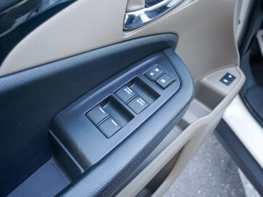 Used 2022 Honda Pilot Touring image 14