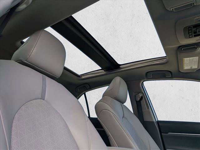 Used 2019 Toyota Camry XSE image 20