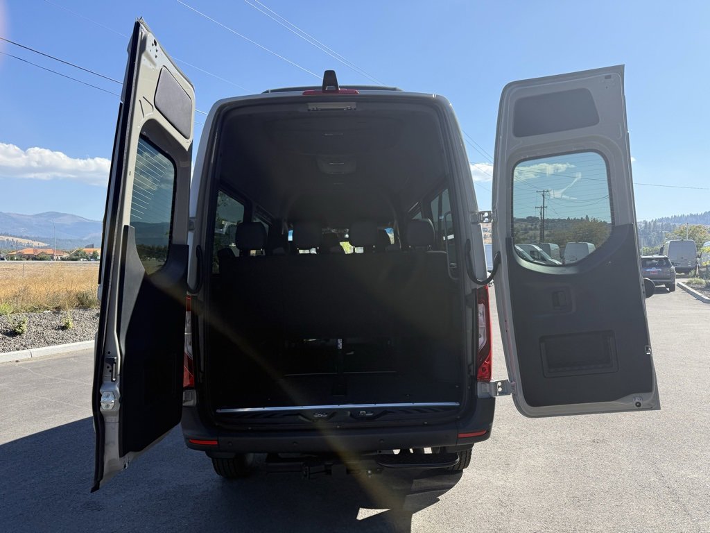 New 2025 Mercedes-Benz Sprinter 2500 image 8