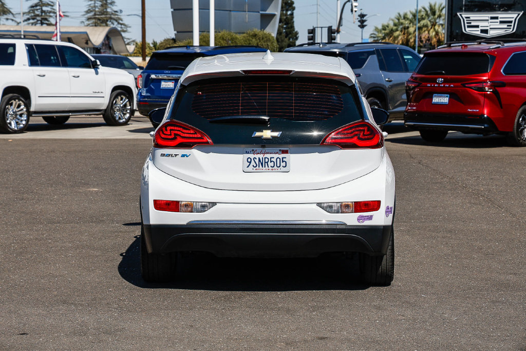 Used 2019 Chevrolet Bolt LT FWD image 3