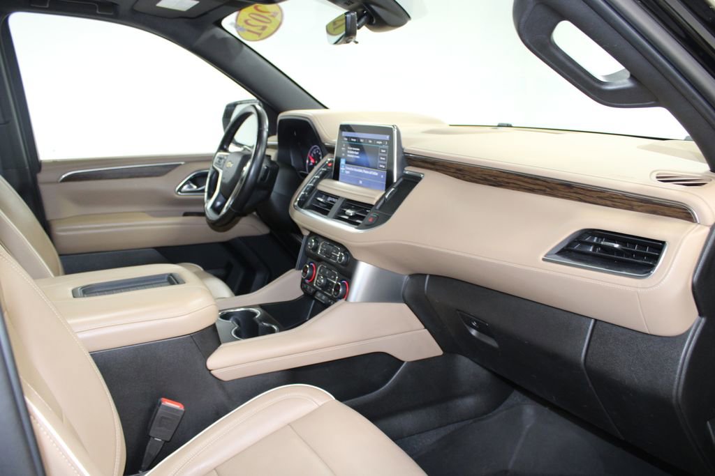 Used 2021 Chevrolet Tahoe Premier w/ Premium Package AWD/4WD image 30