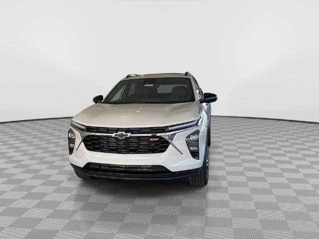 New 2026 Chevrolet Trax RS w/ Sunroof Package FWD image 4