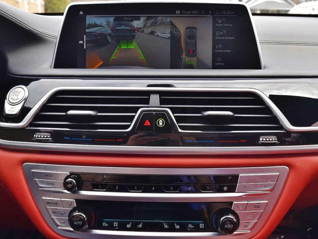 Used 2022 BMW M760i xDrive w/ Luxury Rear Seating Package image 41