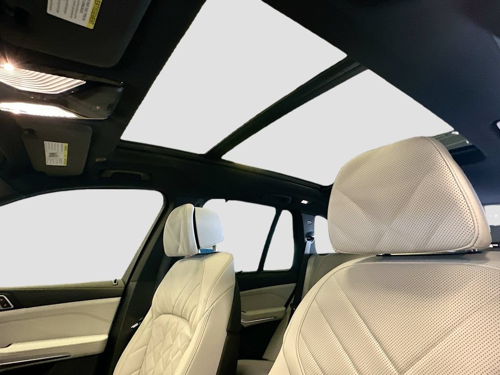 New 2026 BMW X5 xDrive40i w/ M Sport Package AWD/4WD image 23
