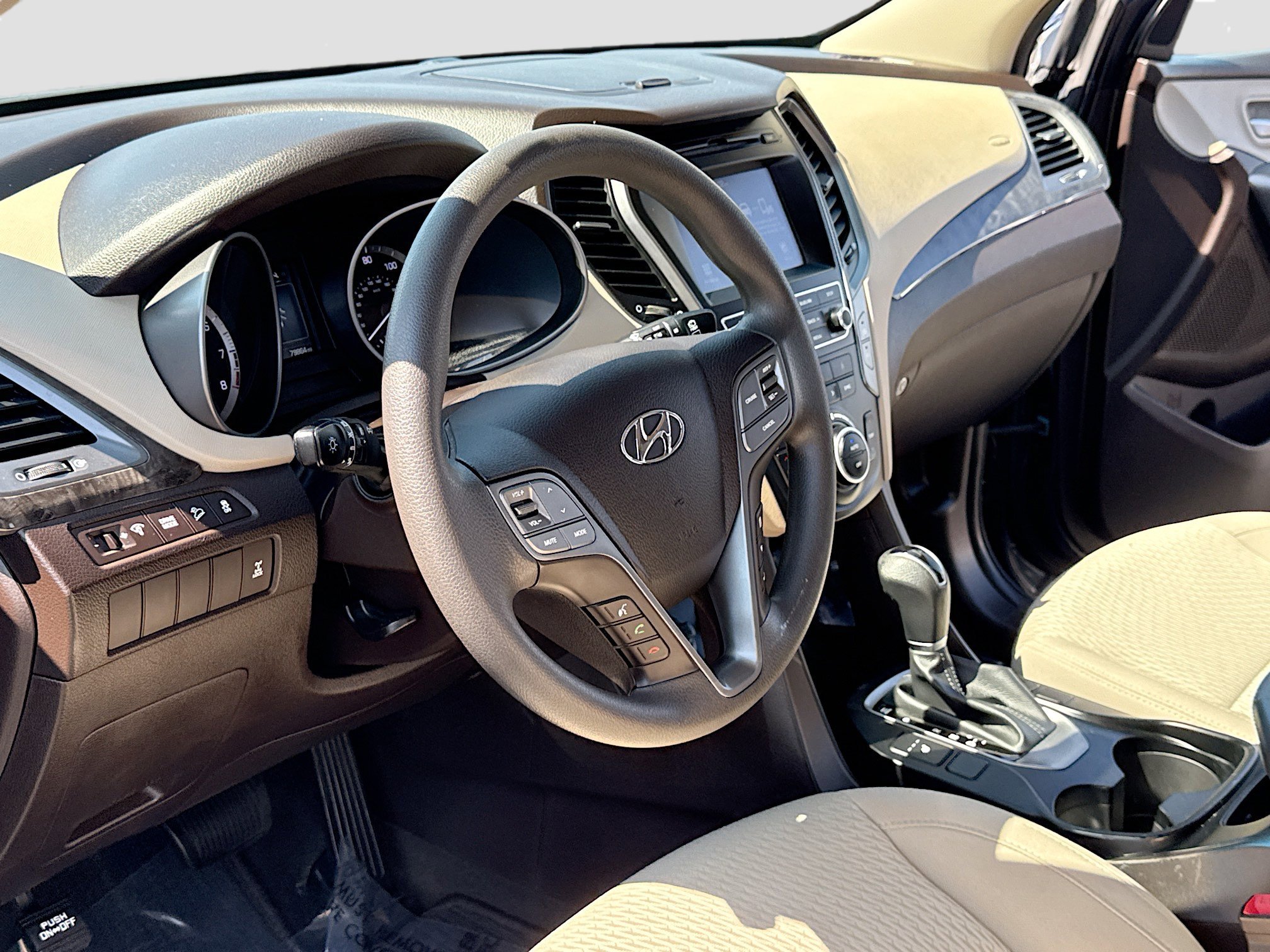 Used 2018 Hyundai Santa Fe Sport w/ 2.4L Value Package 02 image 4