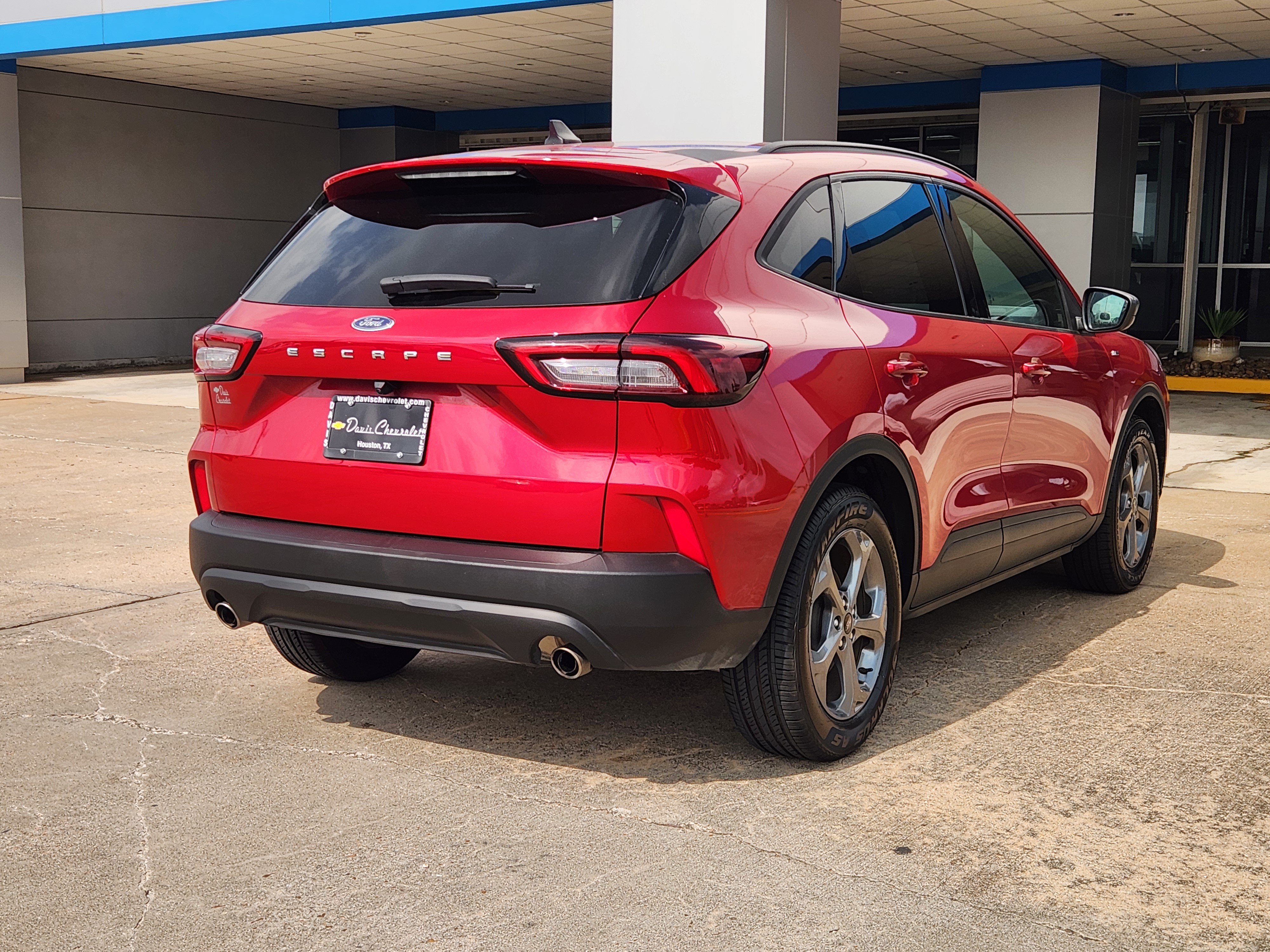 Used 2025 Ford Escape ST-Line FWD image 6