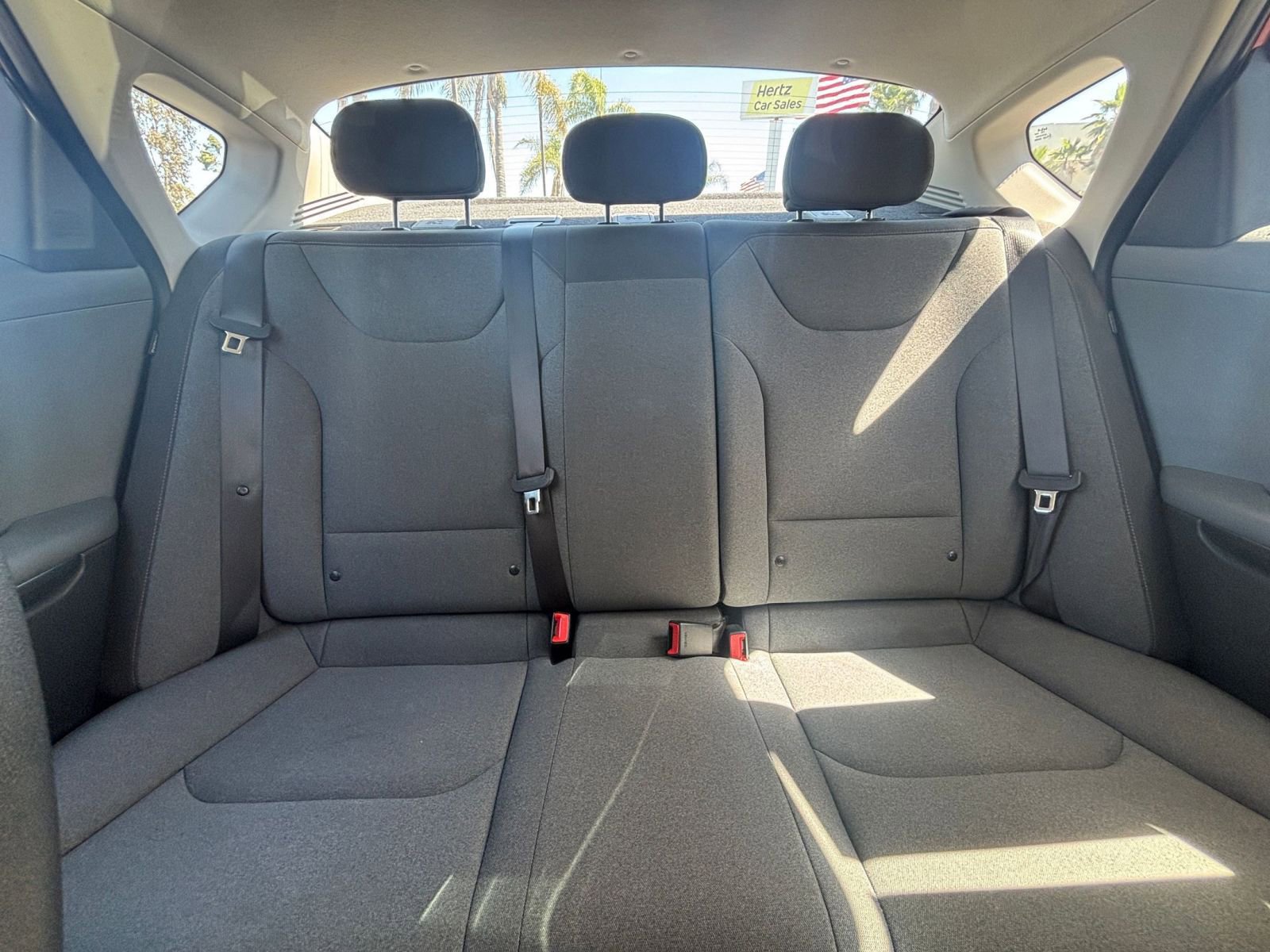 Used 2025 Kia K4 LXS image 37