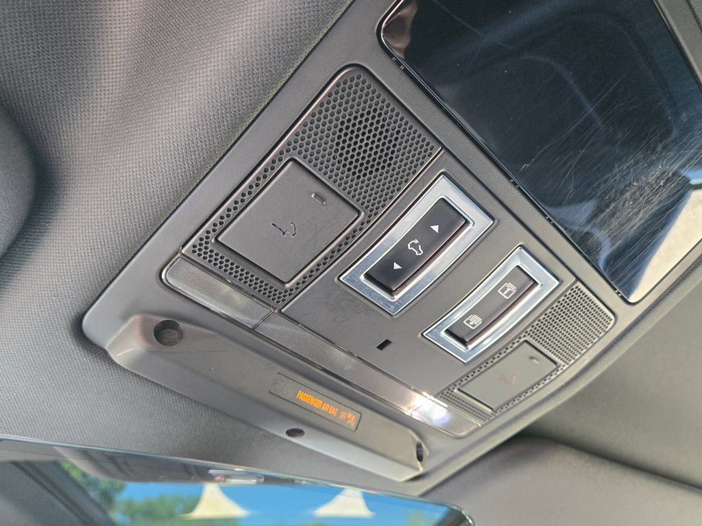Used 2023 Land Rover Defender 90 S AWD/4WD image 29