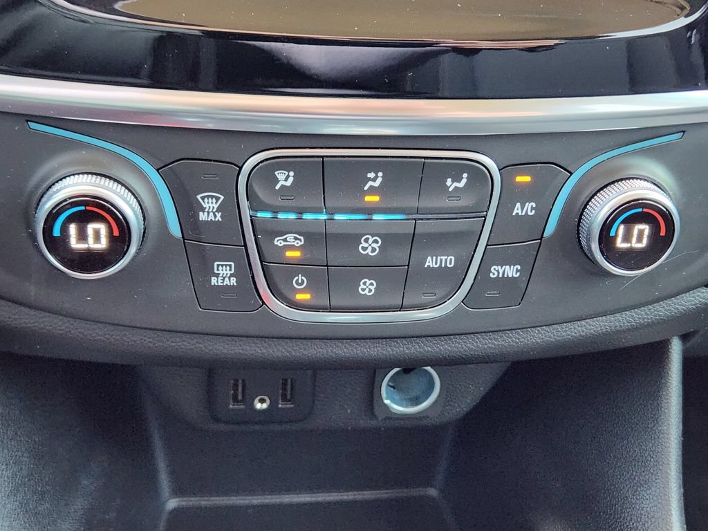 Certified 2021 Chevrolet Traverse LS FWD image 19