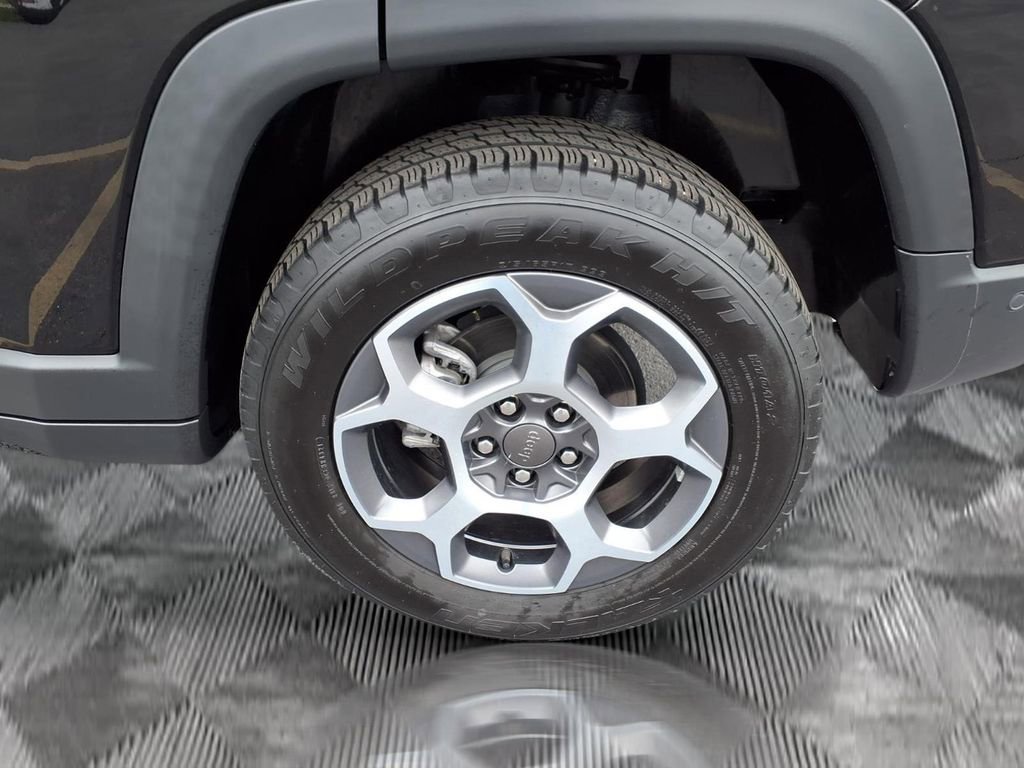 Used 2022 Jeep Compass Trailhawk w/ Trailhawk Elite Group AWD/4WD image 22