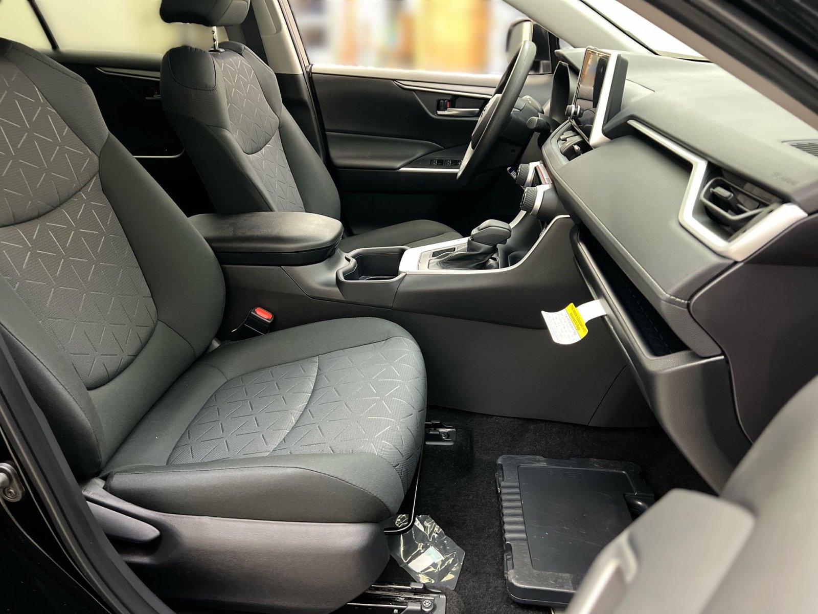 New 2025 Toyota RAV4 XLE image 22