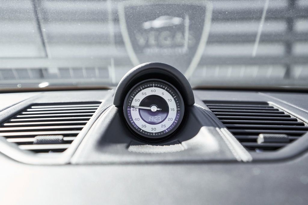 Used 2024 Porsche 911 Carrera GTS w/ Premium Package image 68