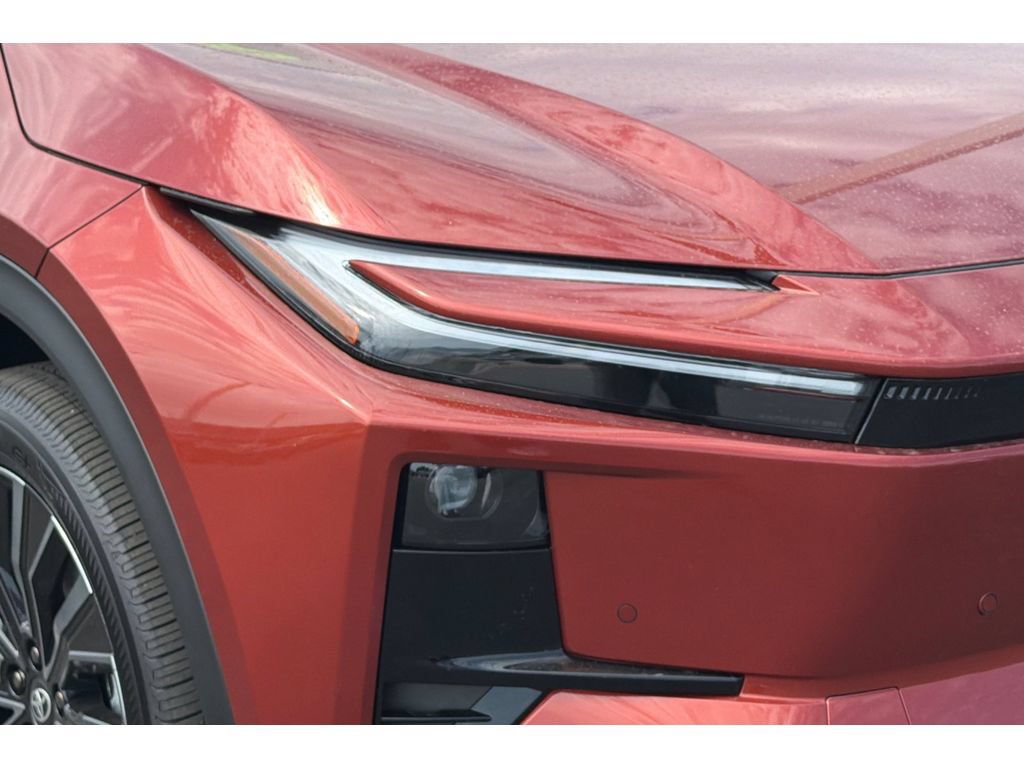 New 2026 Toyota C-HR AWD/4WD image 31