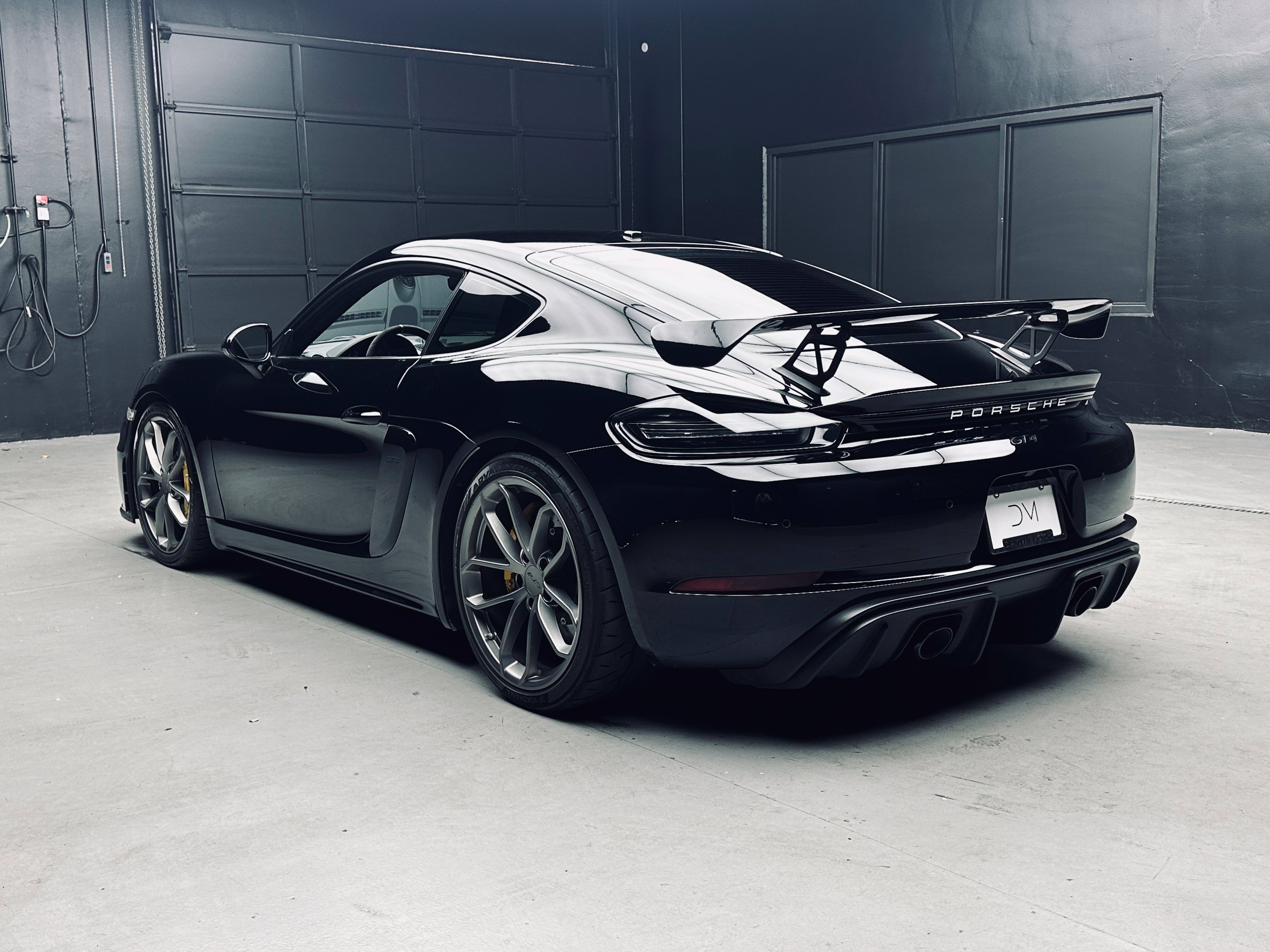 Used 2020 Porsche 718 Cayman GT4 RWD image 6