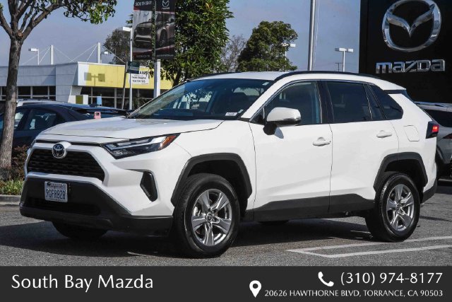 Used 2023 Toyota RAV4 XLE FWD image 3