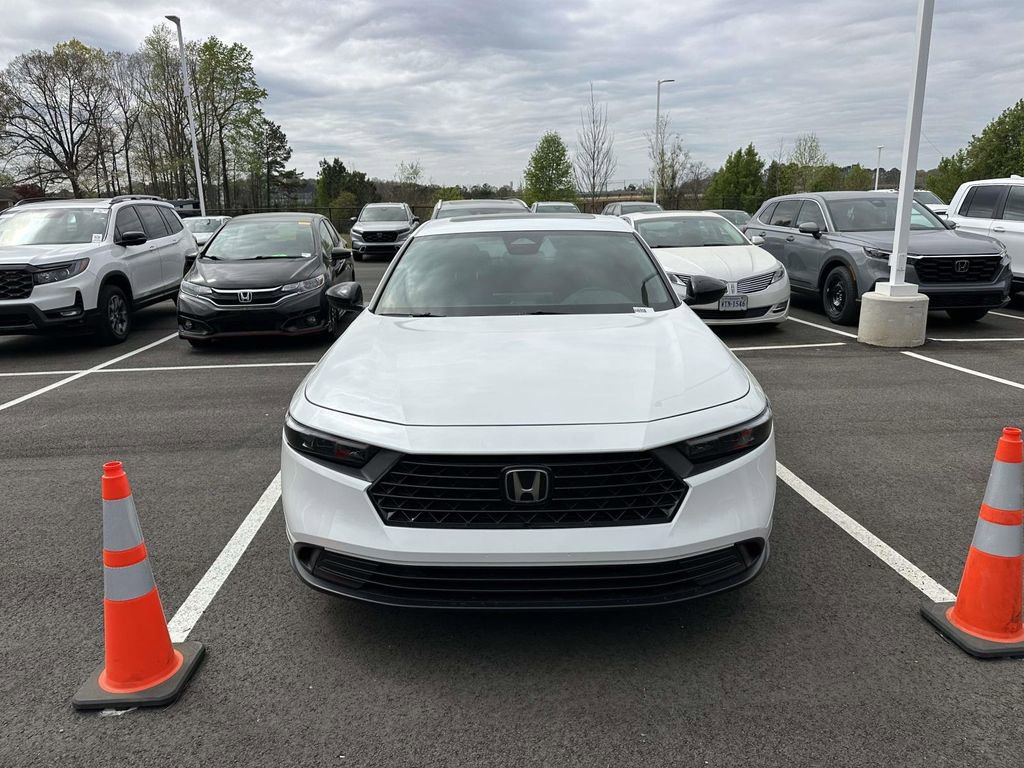 Certified 2023 Honda Accord Sport image 2