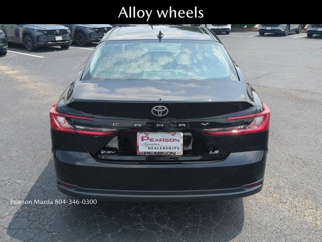 Used 2025 Toyota Camry LE FWD image 5