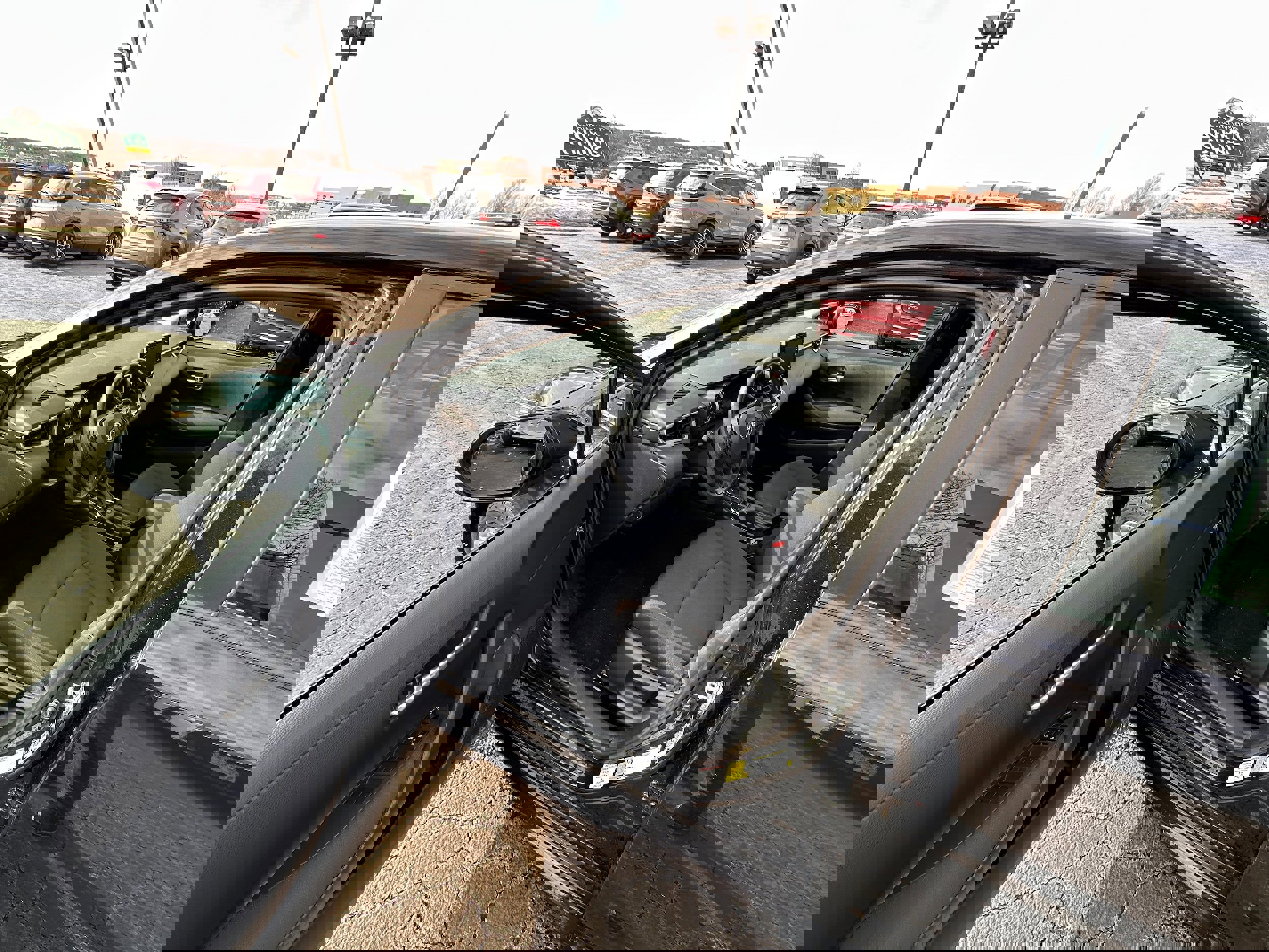 Used 2021 Toyota Corolla LE image 12