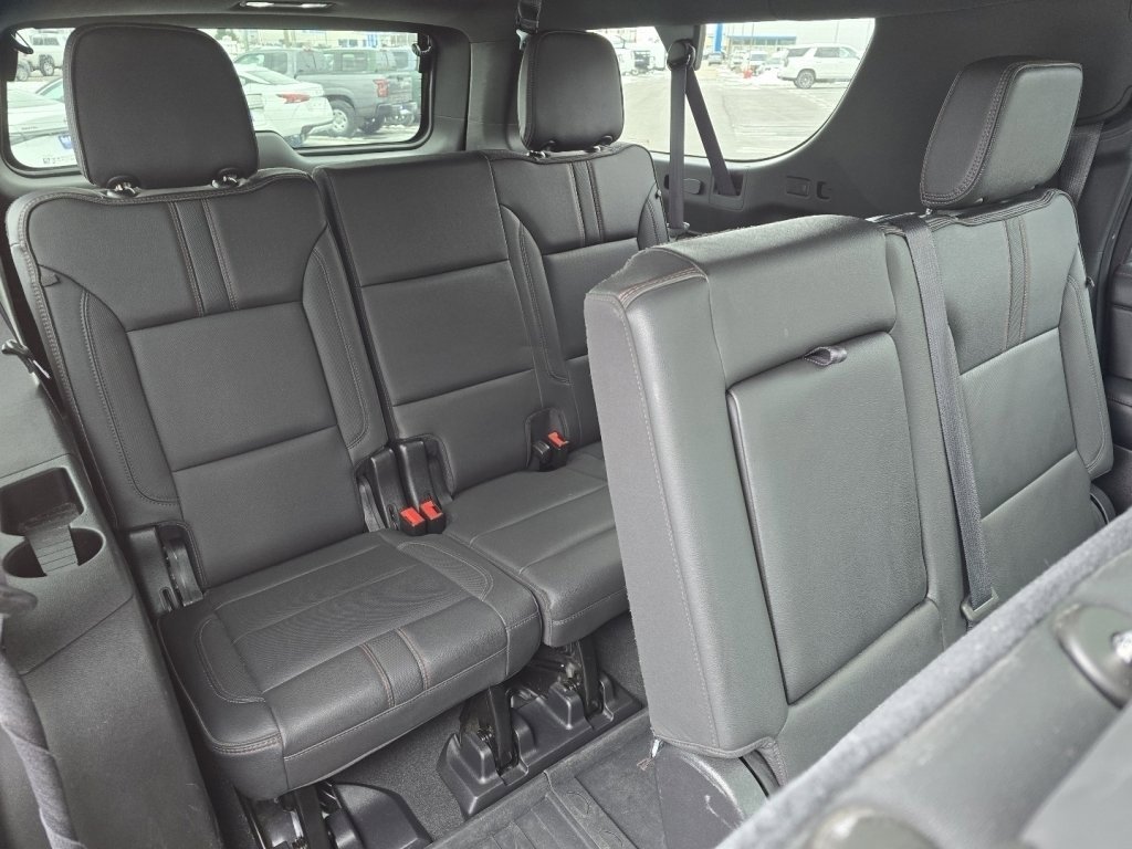 Used 2021 Chevrolet Suburban RST w/ Rear Media and Nav Package image 18