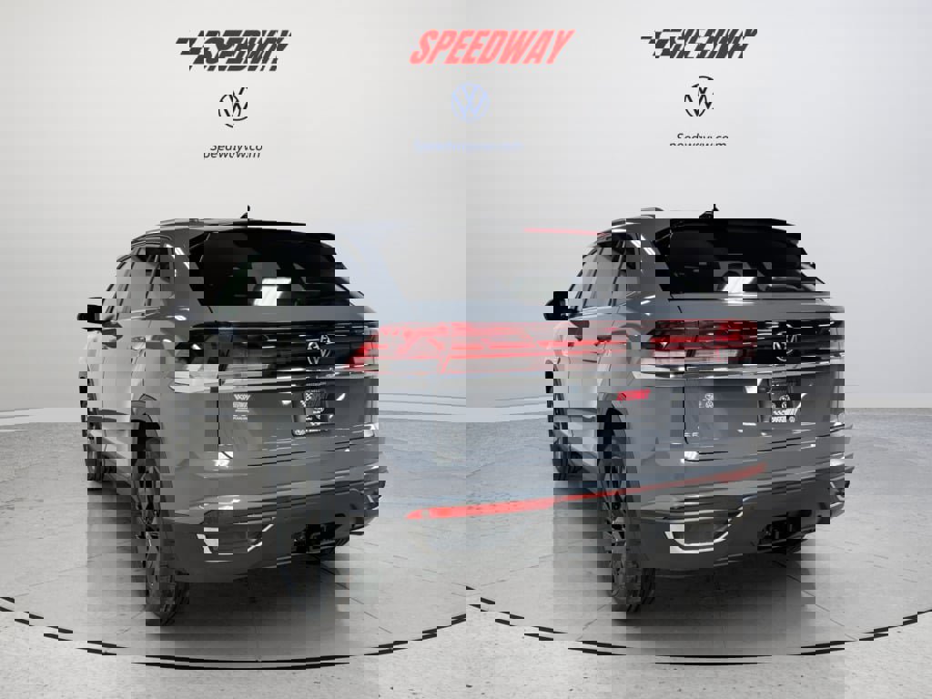 New 2026 Volkswagen Atlas Cross Sport SE image 5