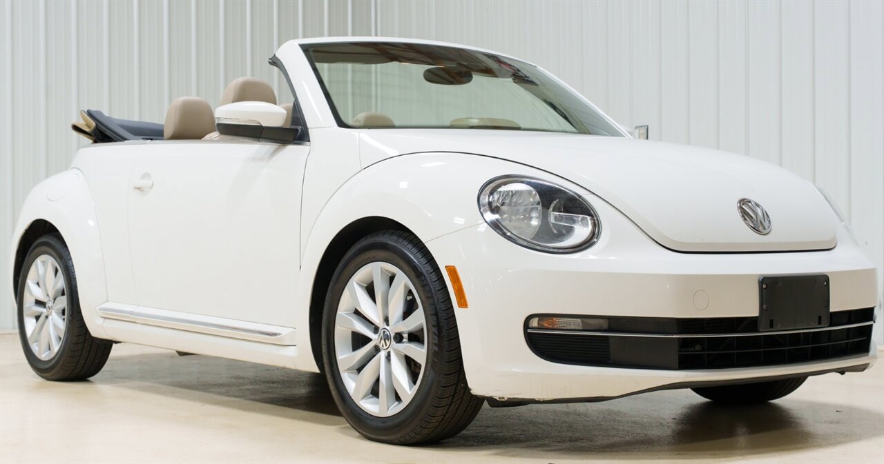 Used 2013 Volkswagen Beetle TDI FWD image 1