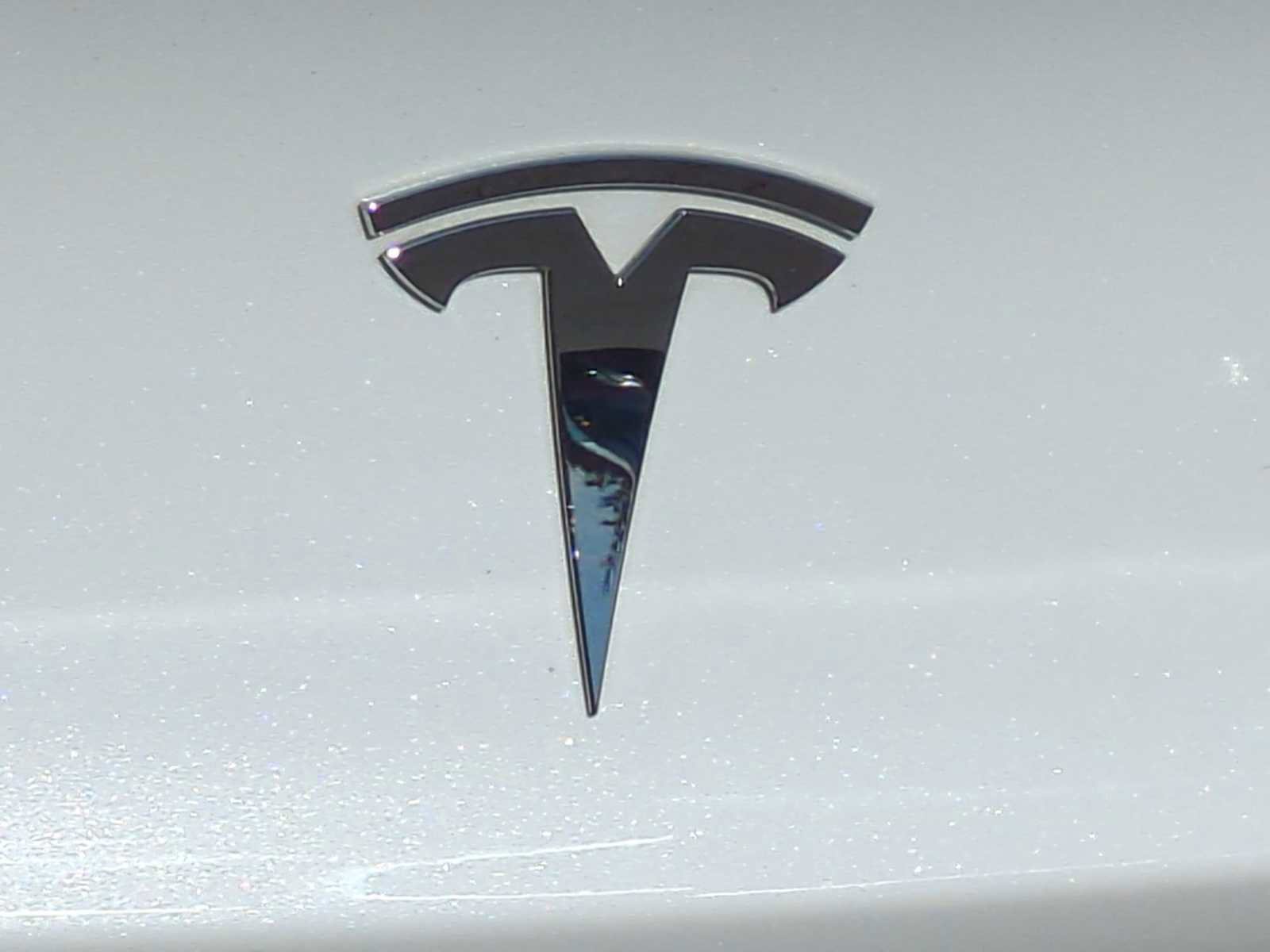 Used 2021 Tesla Model 3 Standard Range Plus image 12