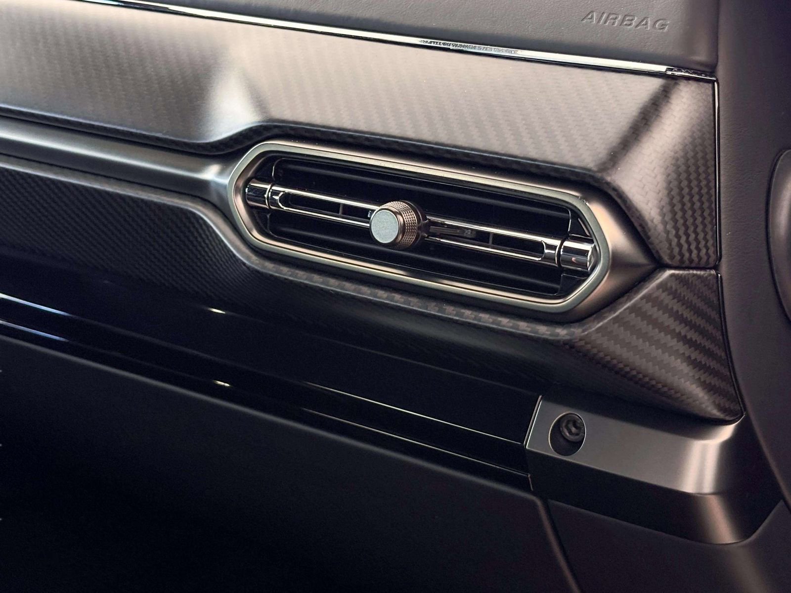 New 2026 Aston Martin V8 Vantage S image 30